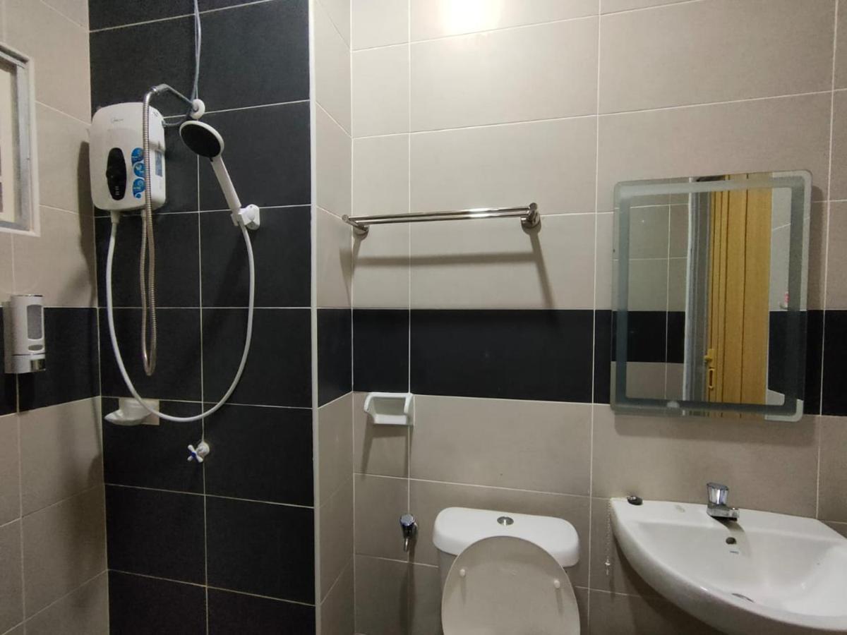 Setia Home Sitiawan Ktv 12+4 Pax Екстериор снимка